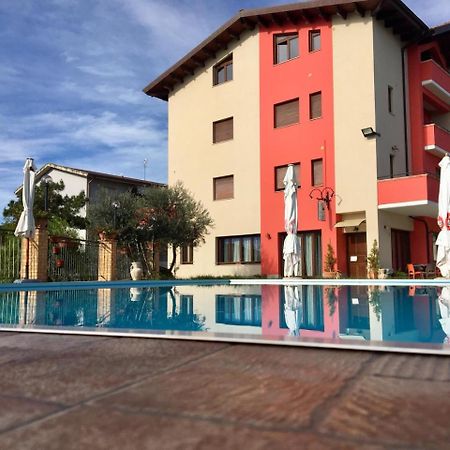 Hotel Opera' Moscufo Buitenkant foto